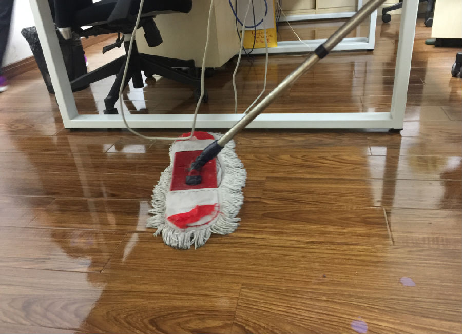 理塘县木地板保洁案例