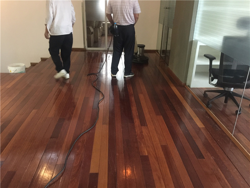 理塘县地面清洗案例